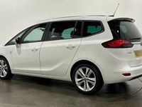 Used Vauxhall Zafira Tourer SRi 140 HP (102 kW) 2017 White MPV
