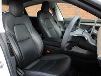 Used Tesla Model 3 RWD 208 kW (283 HP) 2023 White Sedan