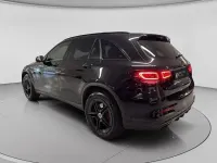 Usado Mercedes GLC300e AMG line 2022 Negro Familiar