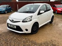 Used Toyota Aygo 68 HP (50 kW) 2012 White Hatchback