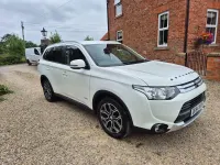 Used Mitsubishi Outlander 2014 White SUV