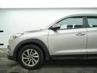 Used Hyundai Tucson SE 116 HP (85 kW) 2017 White SUV