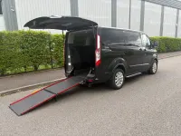 Usado Ford Tourneo 2019 Preto Monovolume