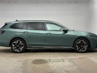 Used VW Passat R-line 272 HP (200 kW) 2025 Green Estate
