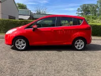 Used Ford B-MAX Zetec 75 HP (55 kW) 2014 Red MPV