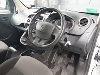 Usado Renault Kangoo Business 44 kW (60 CV) 2022 Blanco Monovolumen