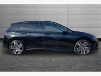 Novo VW Golf VIII Black Edition 150 HP (110 kW) 2025 Preto Citadino