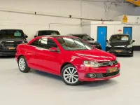 Used VW Eos SE 140 HP (102 kW) 2011 Red Cabriolet