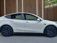 Used Tesla Model Y Long Range RWD 255 kW (347 HP) 2025 White SUV
