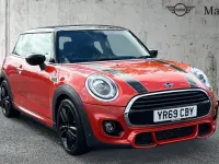 Used Mini Cooper Comfort 136 HP (100 kW) 2019 Solaris orange metallic Hatchback