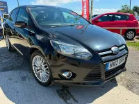 Used Ford Focus Zetec 125 HP (91 kW) 2012 Black Hatchback