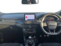 Used Ford Focus ST 190 HP (139 kW) 2020 White Hatchback