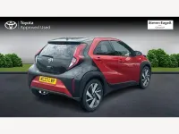 Used Toyota Aygo X 72 HP (52 kW) 2023 Red SUV