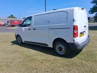 Used Vauxhall Vivaro Edition 100 HP (73 kW) 2019 White MPV