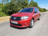 Used Dacia Sandero Ambiance 90 HP (66 kW) 2016 Red Hatchback