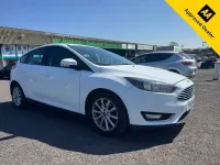 Begagnad Ford Focus Titanium 125 HK (91 kW) 2016 Vit Halvkombi