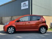 Used Toyota Aygo 68 HP (50 kW) 2012 Orange Hatchback