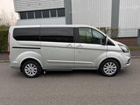 Usado Ford Tourneo Titanium 130 HP (95 kW) 2019 Prateado Monovolume