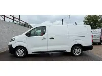 Used Vauxhall Vivaro 100 HP (73 kW) 2020 White MPV