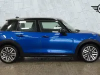 Used Mini Cooper Hatch 113 kW (154 HP) 2025 Blue Hatchback