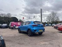 Usado MG ZS Exclusive 106 HP (77 kW) 2022 Azul SUV