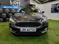 Used Ford Focus Zetec 125 HP (91 kW) 2015 Grey Hatchback