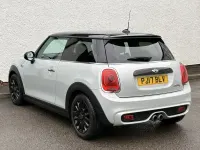 Usado Mini Cooper S Hatch 190 HP (139 kW) 2017 Prateado Citadino