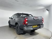 Used Toyota HiLux 204 HP (150 kW) 2025 Grey Pickup