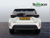 Used Toyota Yaris Cross Design 113 HP (83 kW) 2024 White SUV