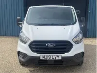 Used Ford Transit Custom 105 HP (77 kW) 2019 White Van