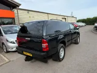 Used Toyota HiLux Active 150 HP (110 kW) 2016 Black Pickup
