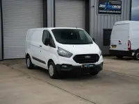 Used Ford Transit Custom 105 HP (77 kW) 2019 White Van
