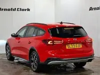 Used Ford Focus Active X 155 HP (114 kW) 2023 Red Estate