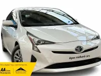 Used Toyota Prius Business Edition 140 HP (102 kW) 2018 White Hatchback
