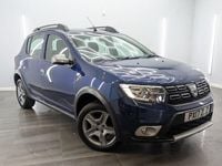 Used Dacia Sandero Lauréate 90 HP (66 kW) 2017 Blue Hatchback