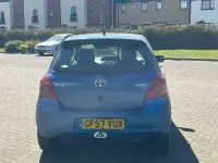 Begagnad Toyota Yaris SR 85 HK (62 kW) 2007 Blå Halvkombi