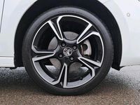 Used Vauxhall Corsa Ultimate 128 HP (94 kW) 2023 White Hatchback