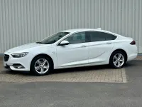 Used Vauxhall Insignia SRi 2017 White Hatchback