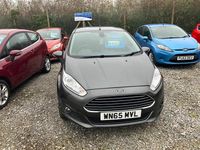 Begagnad Ford Fiesta Titanium 2015 Grå Halvkombi