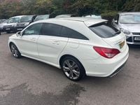 Used Mercedes CLA200 Shooting Brake 136 HP (100 kW) 2017 White Estate