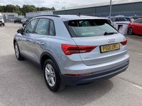 Second-hand Audi Q3 Design 150 CP (110 kW) 2021 Argintiu SUV