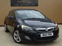 Used Vauxhall Astra SRi 2011 Black Hatchback
