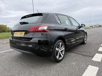 Gebraucht Peugeot 308 Allure 130 PS (95 kW) 2015 Schwarz Kleinwagen