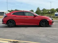 Used Honda Civic SR 2018 Red Hatchback