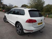 Used VW Touareg R-line 262 HP (192 kW) 2016 White SUV