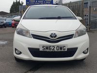Used Toyota Yaris Trend 101 HP (74 kW) 2013 White Hatchback