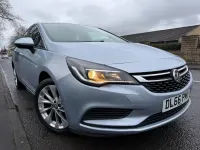 Gebraucht Vauxhall Astra Design Edition 125 PS (91 kW) 2016 Silber Kleinwagen