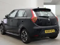 Usado MG MG3 106 HP (77 kW) 2016 Preto Citadino
