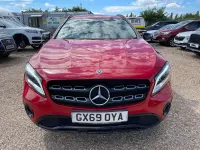 Used Mercedes GLA180 Urban 122 HP (89 kW) 2019 Red SUV