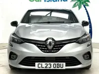 Used Renault Clio V Techno 145 HP (106 kW) 2023 Silver Hatchback